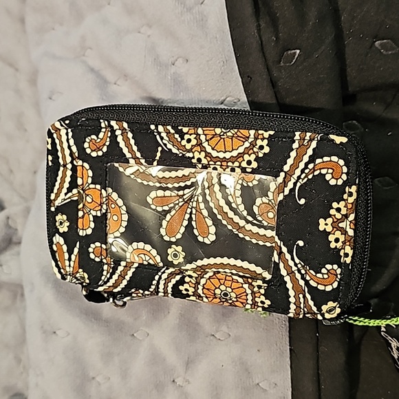 Vera Bradley all in one wristlet - Picture 3 of 4